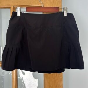 Like new size small women’s tennis skirt black